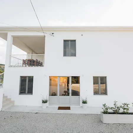 Πανσιόν Ritrovare 4*